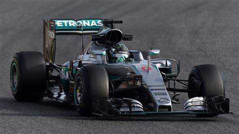 Mercedes hybridní F1